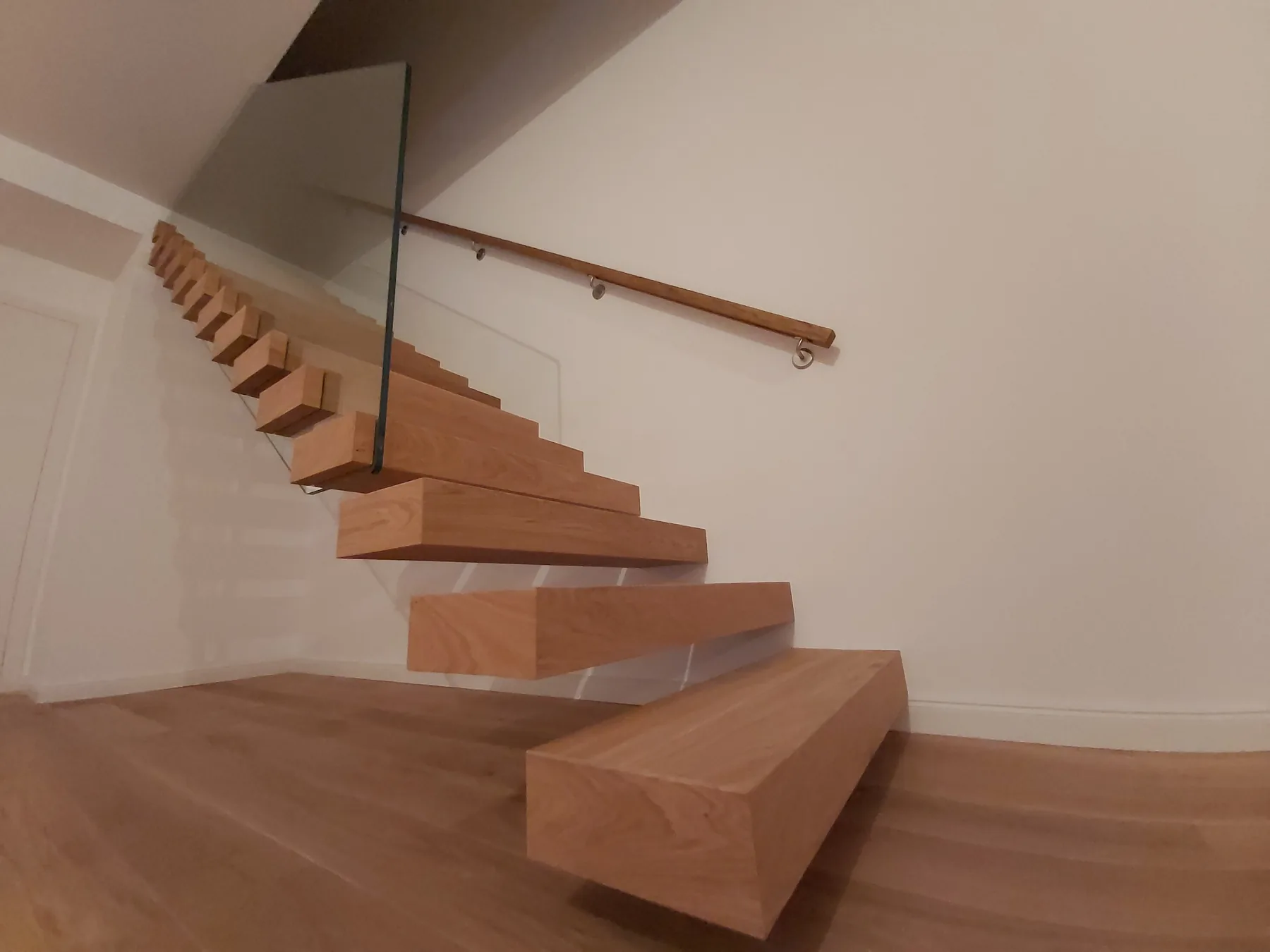 Kragarmtreppe – konzolos lépcső